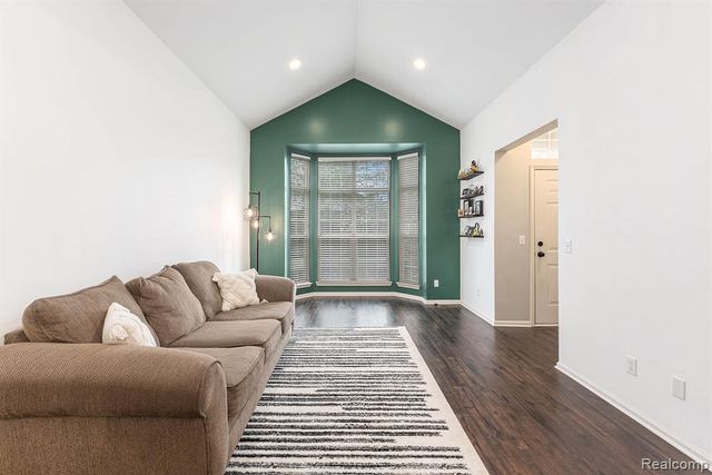 17102 Caitlin Circle, Commerce Twp, MI 48390