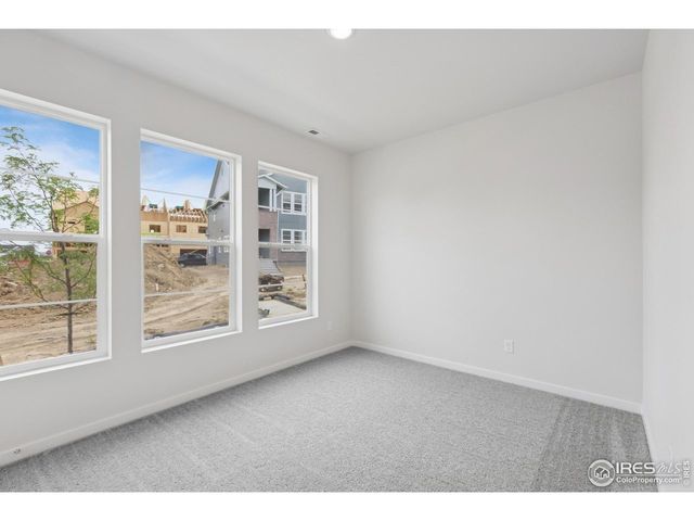 6335 Elk Pass Ln, Loveland, CO 80538