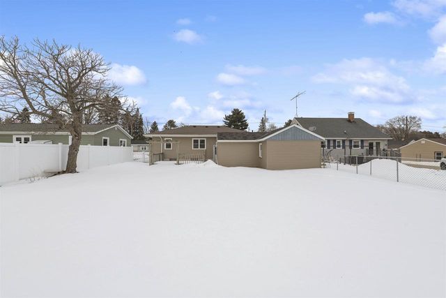 1809 29TH AVENUE, Menomonie, MI 49858