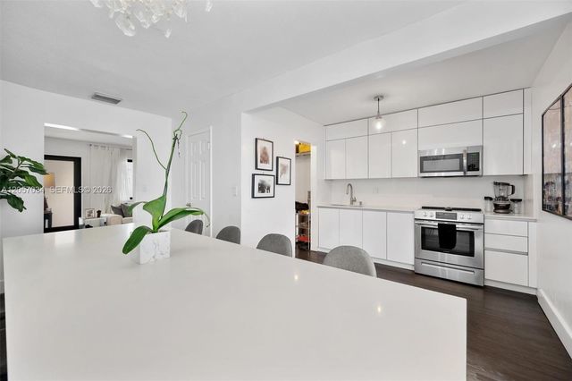 5555 Ludlam Road 41, South Miami, FL 33155