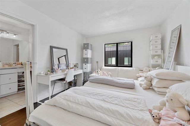 5555 Ludlam Road 41, South Miami, FL 33155