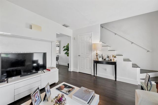 5555 Ludlam Road 41, South Miami, FL 33155