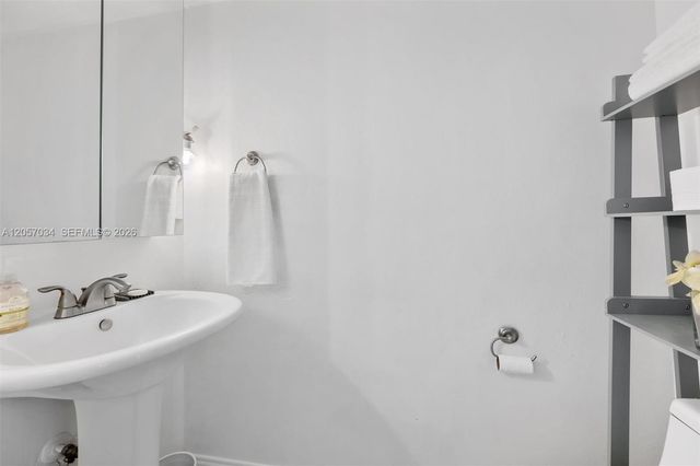 5555 Ludlam Road 41, South Miami, FL 33155