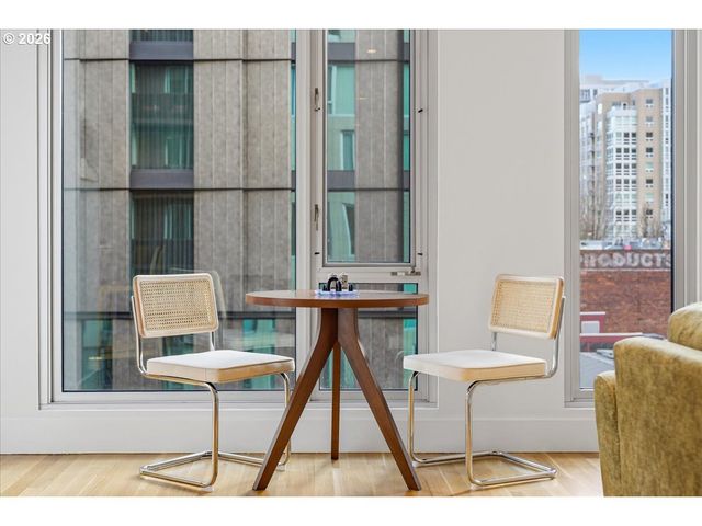 937 Nw GLISAN St 435, Portland, OR 97209