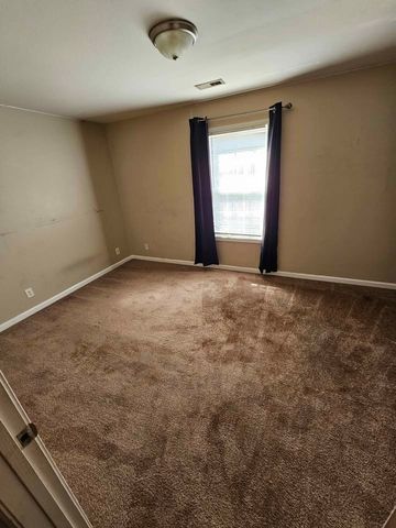 792 Cherrybark Ln, Clarksville, TN 37040