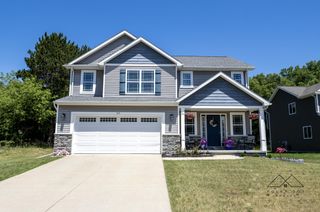 415 Edgewood Pass, Fenton, MI 48430