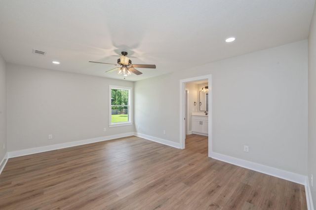 5153 Lake Drive, Crestview, FL 32539