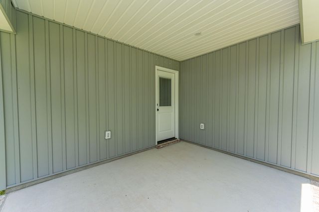 5153 Lake Drive, Crestview, FL 32539