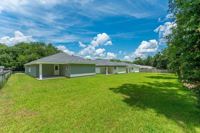 5153 Lake Drive, Crestview, FL 32539