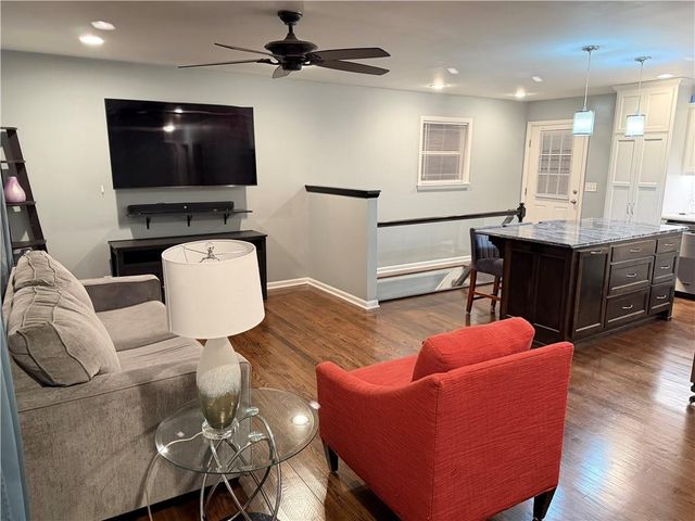 5611 Miami Avenue, Kansas City, KS 66106