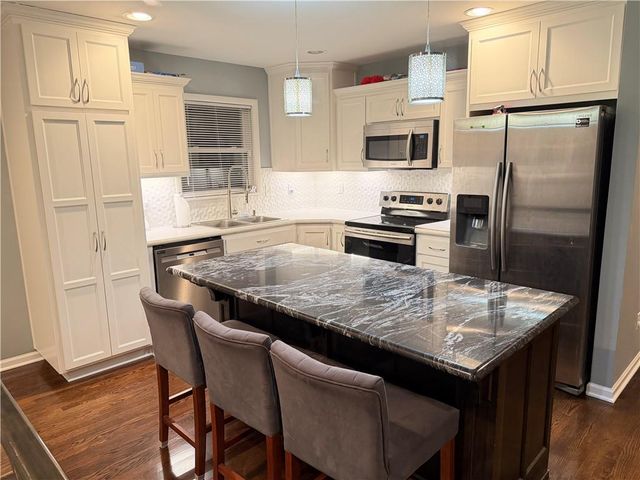 5611 Miami Avenue, Kansas City, KS 66106