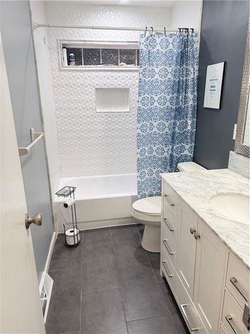 5611 Miami Avenue, Kansas City, KS 66106