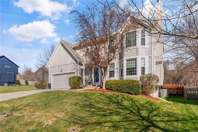 21610 W 49th Street, Shawnee, KS 66226