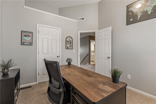 21610 W 49th Street, Shawnee, KS 66226