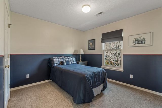 21610 W 49th Street, Shawnee, KS 66226