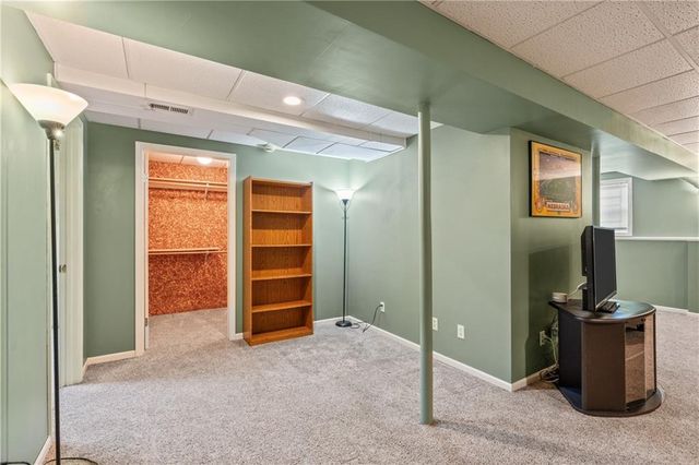 21610 W 49th Street, Shawnee, KS 66226