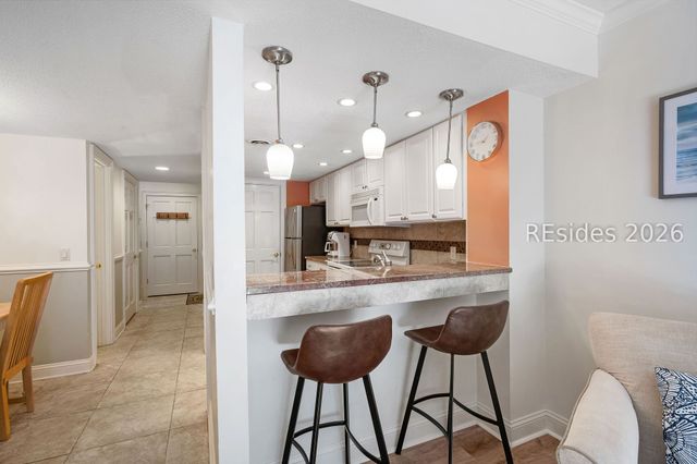 11 Tanglewood Dr Apt 2, Hilton Head Island, SC 29928