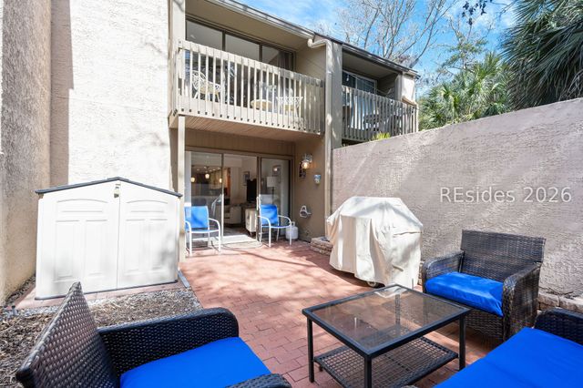 11 Tanglewood Dr Apt 2, Hilton Head Island, SC 29928