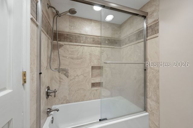 11 Tanglewood Dr Apt 2, Hilton Head Island, SC 29928
