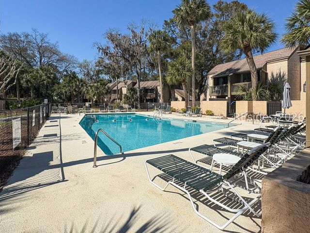 11 Tanglewood Dr Apt 2, Hilton Head Island, SC 29928