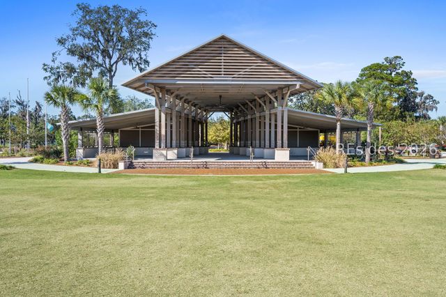 11 Tanglewood Dr Apt 2, Hilton Head Island, SC 29928