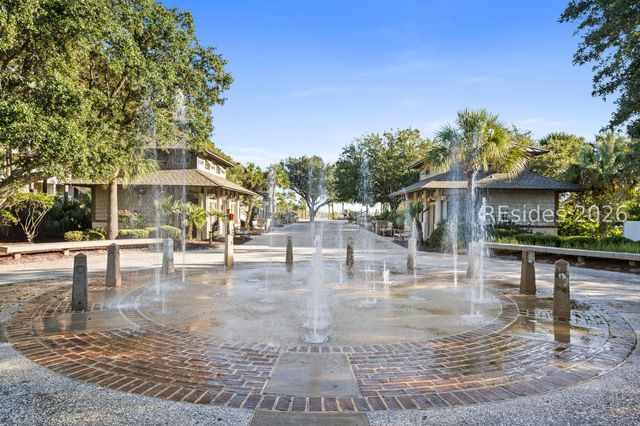 11 Tanglewood Dr Apt 2, Hilton Head Island, SC 29928