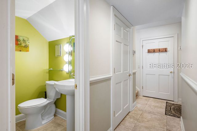 11 Tanglewood Dr Apt 2, Hilton Head Island, SC 29928