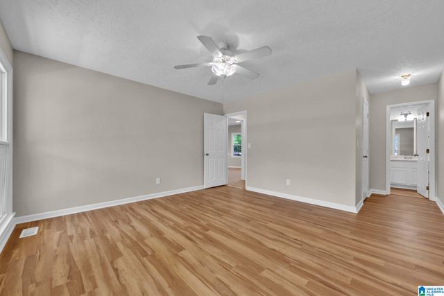 625 OLDE TOWNE LANE, Alabaster, AL 35007