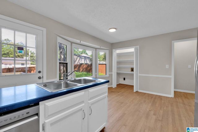 625 OLDE TOWNE LANE, Alabaster, AL 35007