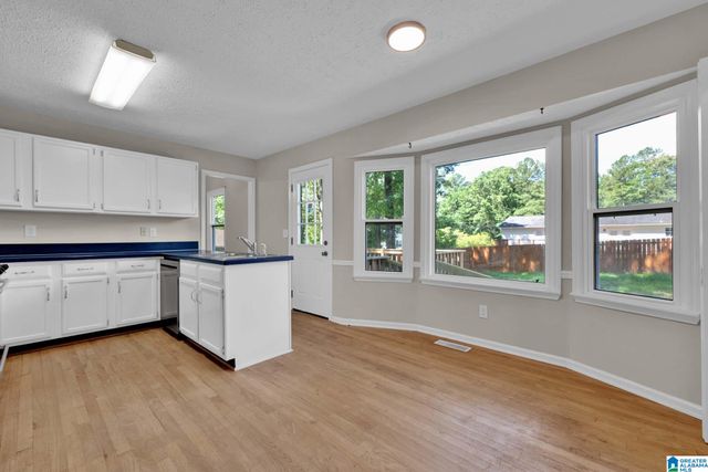 625 OLDE TOWNE LANE, Alabaster, AL 35007