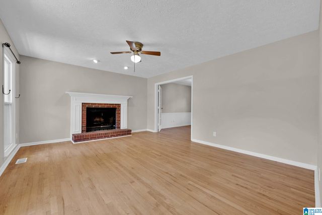 625 OLDE TOWNE LANE, Alabaster, AL 35007