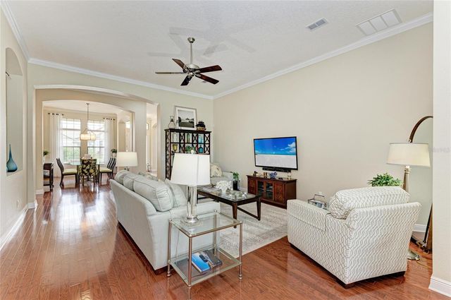 302 COCKLE SHELL LOOP, Apollo Beach, FL 33572