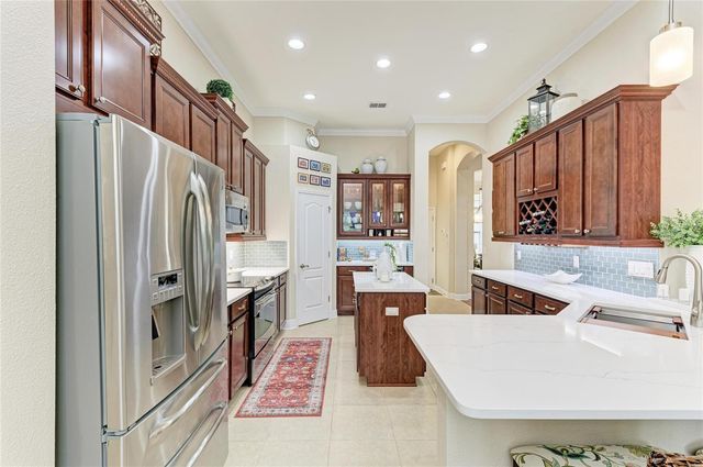 302 COCKLE SHELL LOOP, Apollo Beach, FL 33572