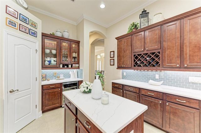 302 COCKLE SHELL LOOP, Apollo Beach, FL 33572