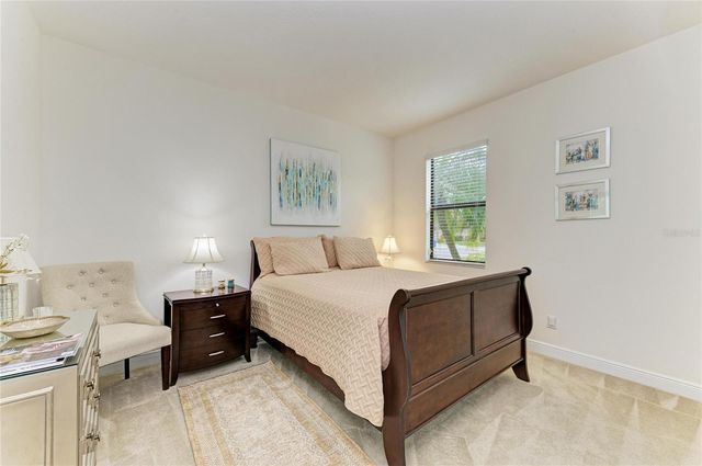 302 COCKLE SHELL LOOP, Apollo Beach, FL 33572