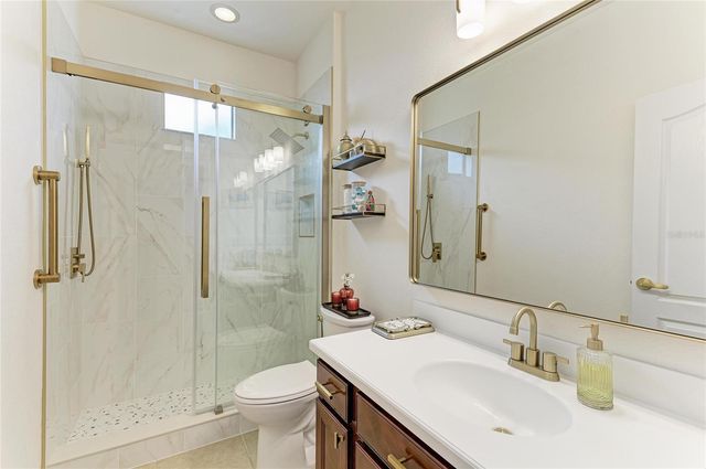 302 COCKLE SHELL LOOP, Apollo Beach, FL 33572