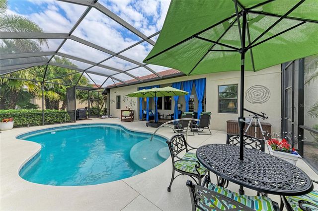 302 COCKLE SHELL LOOP, Apollo Beach, FL 33572