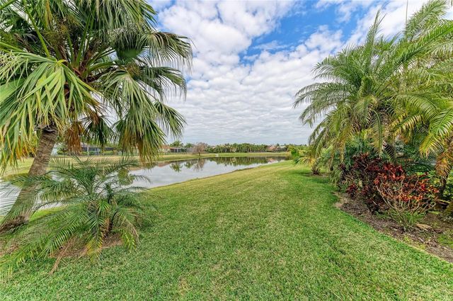 302 COCKLE SHELL LOOP, Apollo Beach, FL 33572