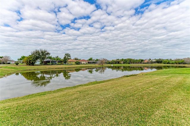 302 COCKLE SHELL LOOP, Apollo Beach, FL 33572