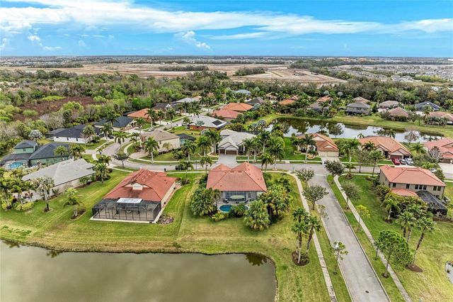 302 COCKLE SHELL LOOP, Apollo Beach, FL 33572