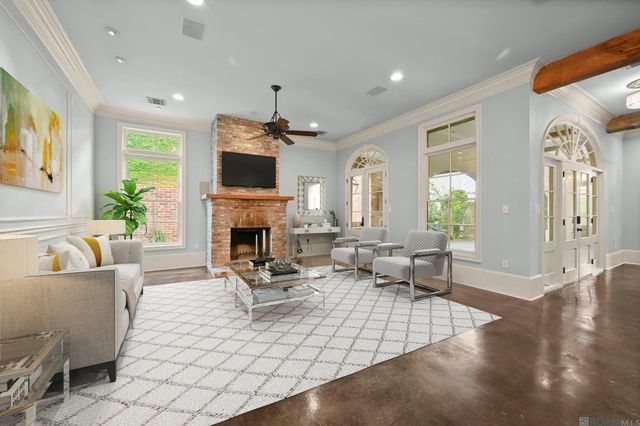8133 Willow Grove Blvd, Baton Rouge, LA 70810