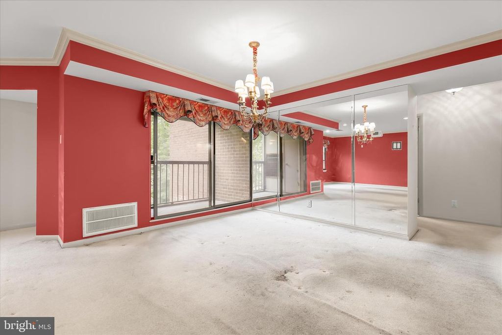 Image 16 of property listing at 6317 PARK HEIGHTS AVE #521, Baltimore, MD 21215