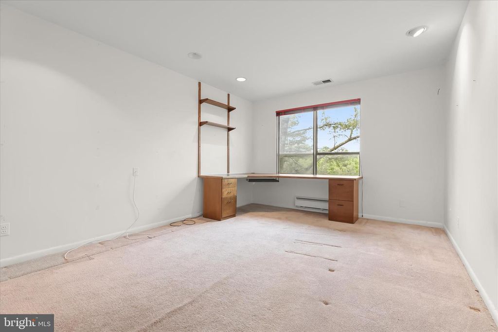 Image 27 of property listing at 6317 PARK HEIGHTS AVE #521, Baltimore, MD 21215