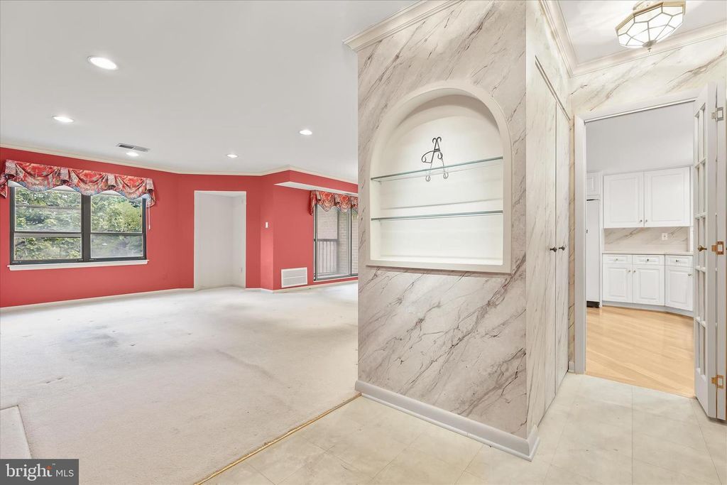 Image 4 of property listing at 6317 PARK HEIGHTS AVE #521, Baltimore, MD 21215