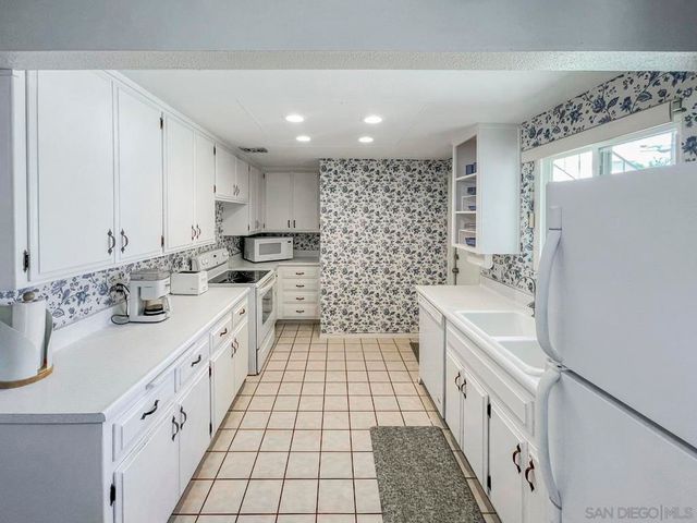 6463 Lake Mere Ct, San Diego, CA 92119