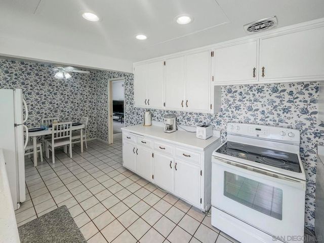 6463 Lake Mere Ct, San Diego, CA 92119