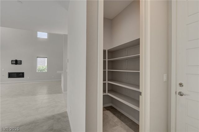 32 Vista Outlook Street, Henderson, NV 89011