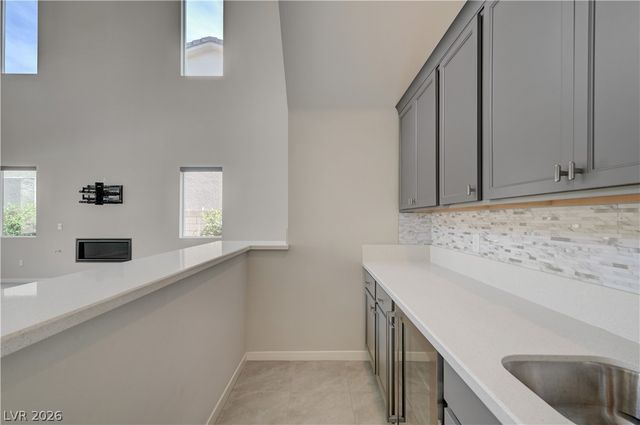 32 Vista Outlook Street, Henderson, NV 89011