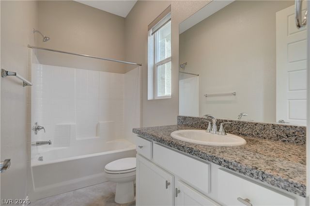 32 Vista Outlook Street, Henderson, NV 89011