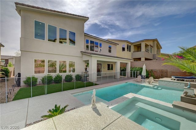 32 Vista Outlook Street, Henderson, NV 89011